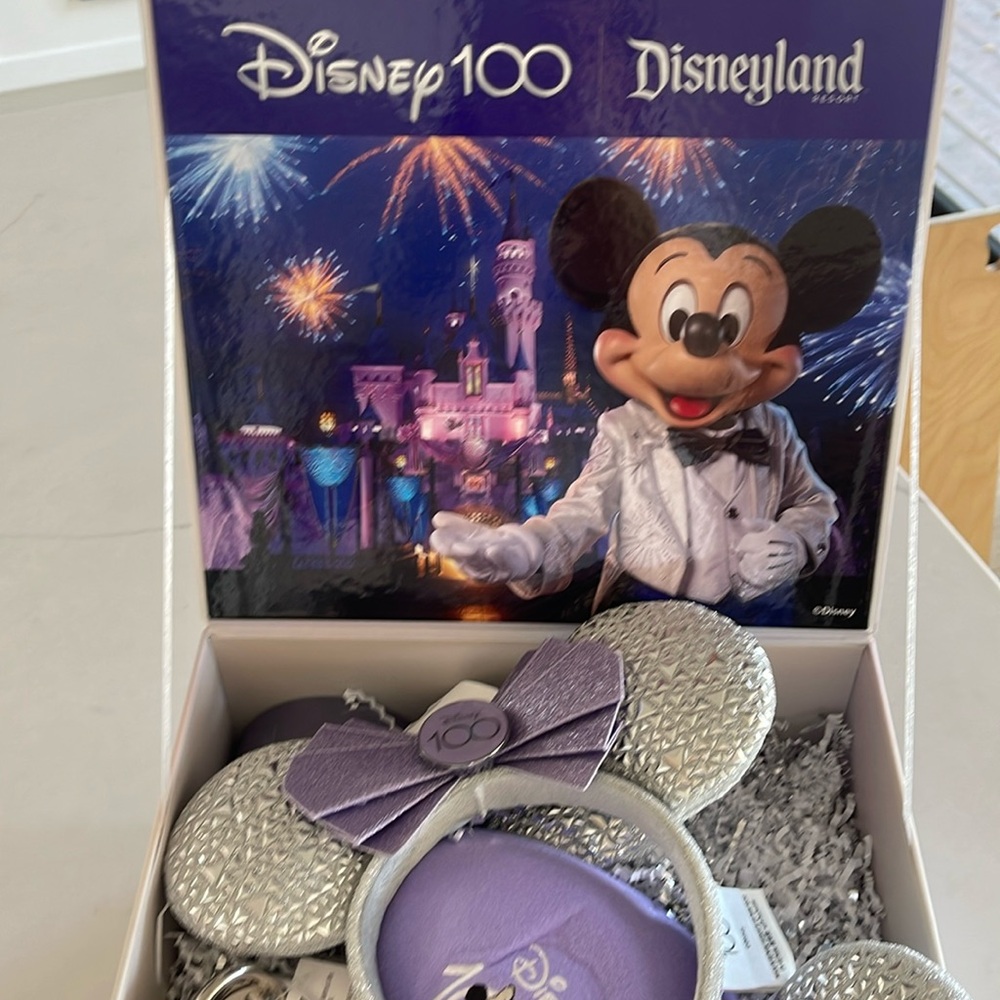 Disneyland 100 Year Anniversary Commemorative Box -NWT